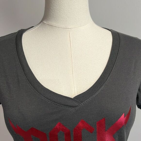 Rock of Ages 10th Anniversary Broadway tour v neck T-shirt - small - Picture 3 of 7